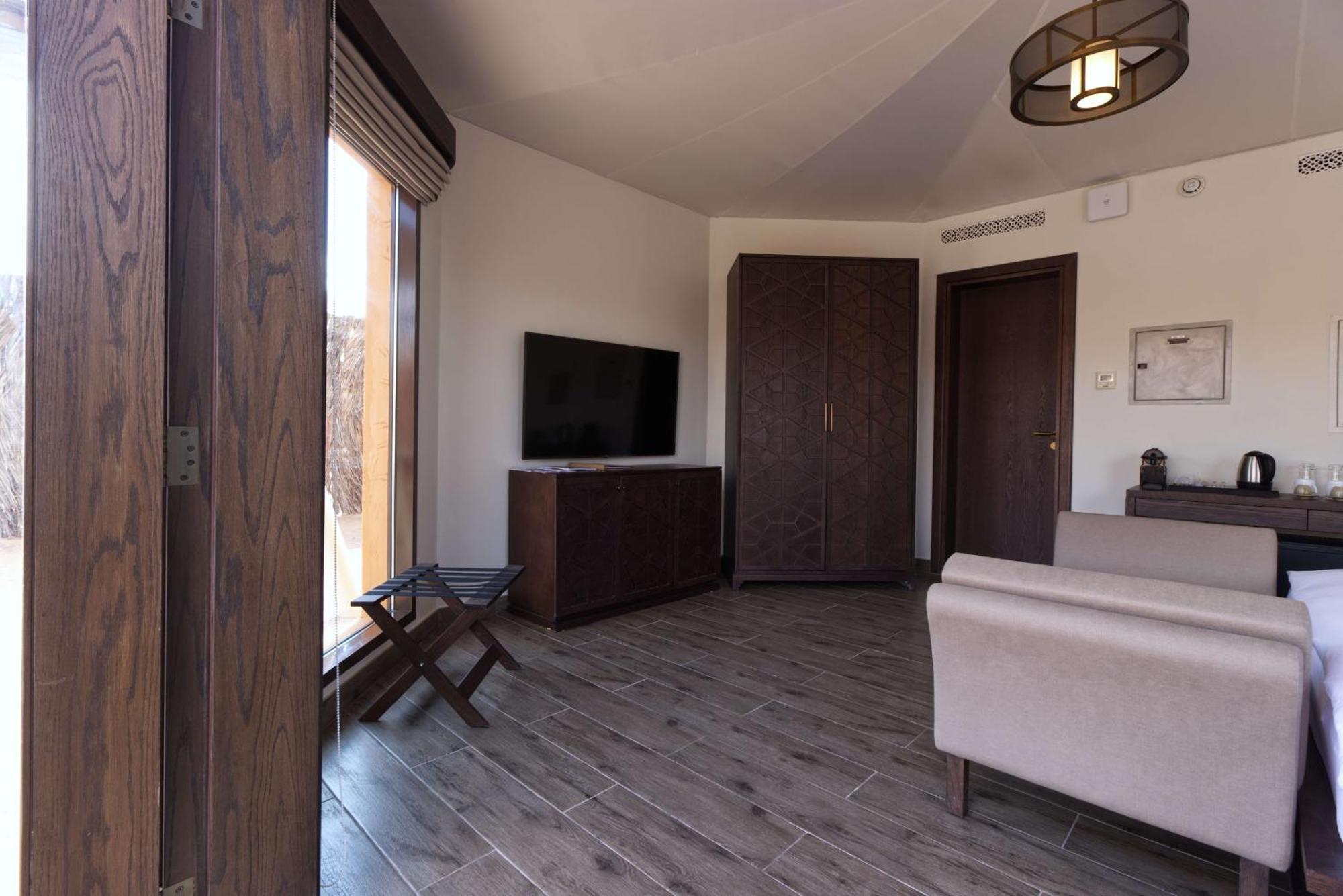 Al Badayer Retreat By Sharjah Collection Hotel Margham Exterior photo A bedroom at the hotel